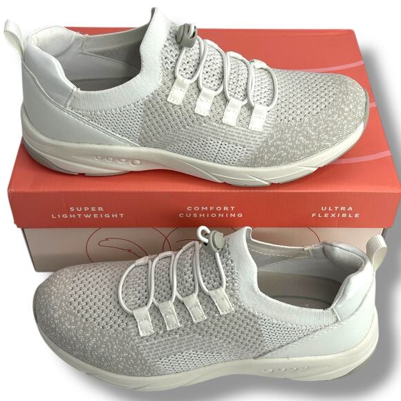 NEW Easy Spirit Knit Slip On Sneaker Size 6.5 Light Gray Comfort Walking Shoe - Picture 6 of 9